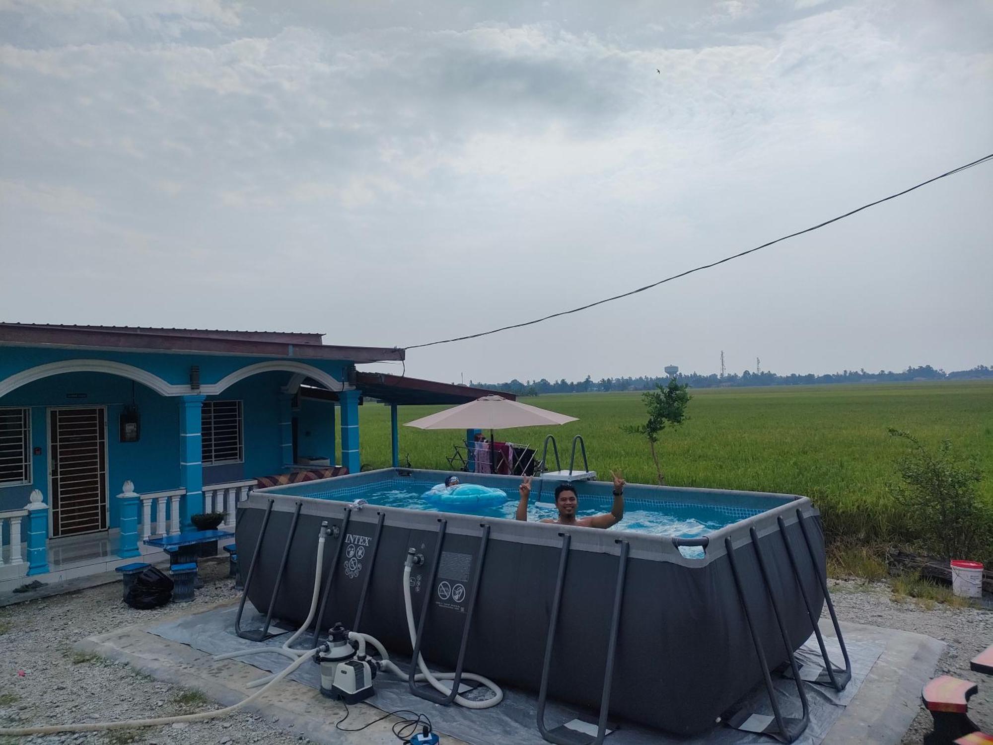 Izz Homestay Sawah Padi Sungai Besar ! Exterior photo